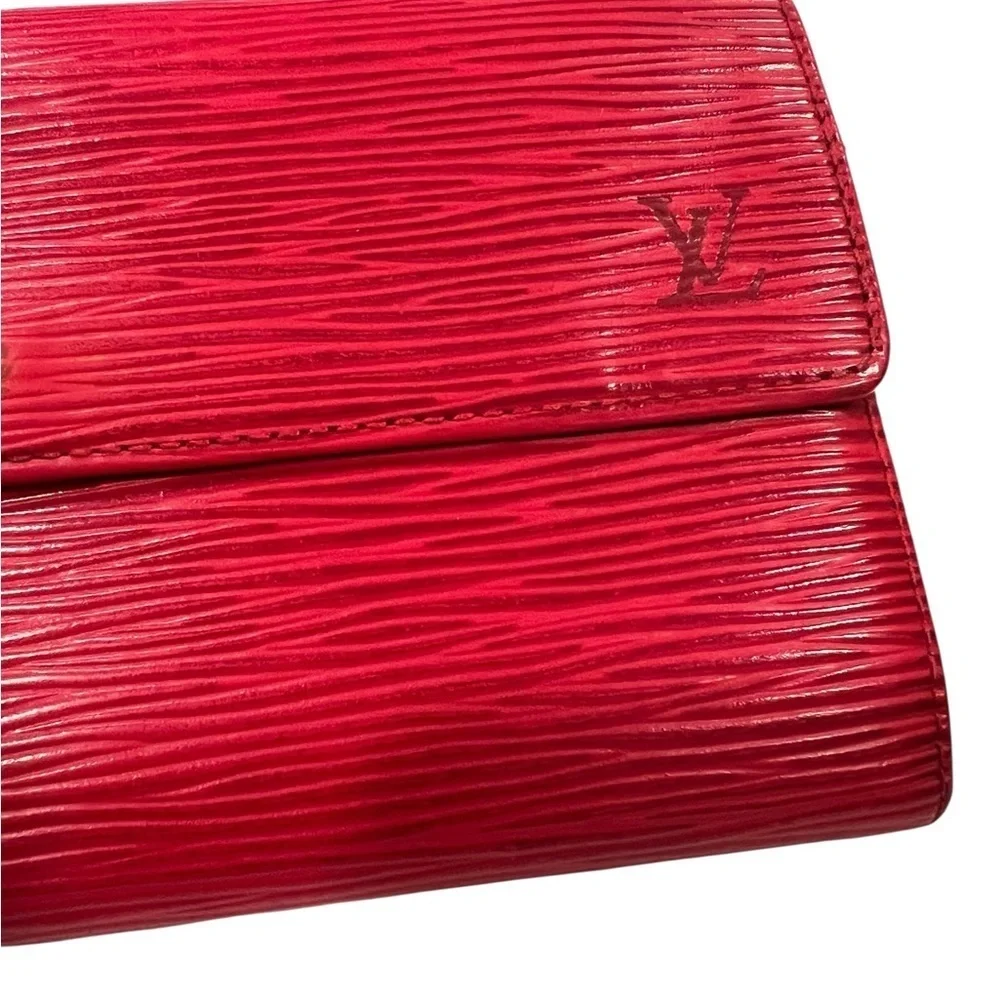 Louis Vuitton Vibrant long Wallet Duo one in Blue and one in Red | Epi Leather